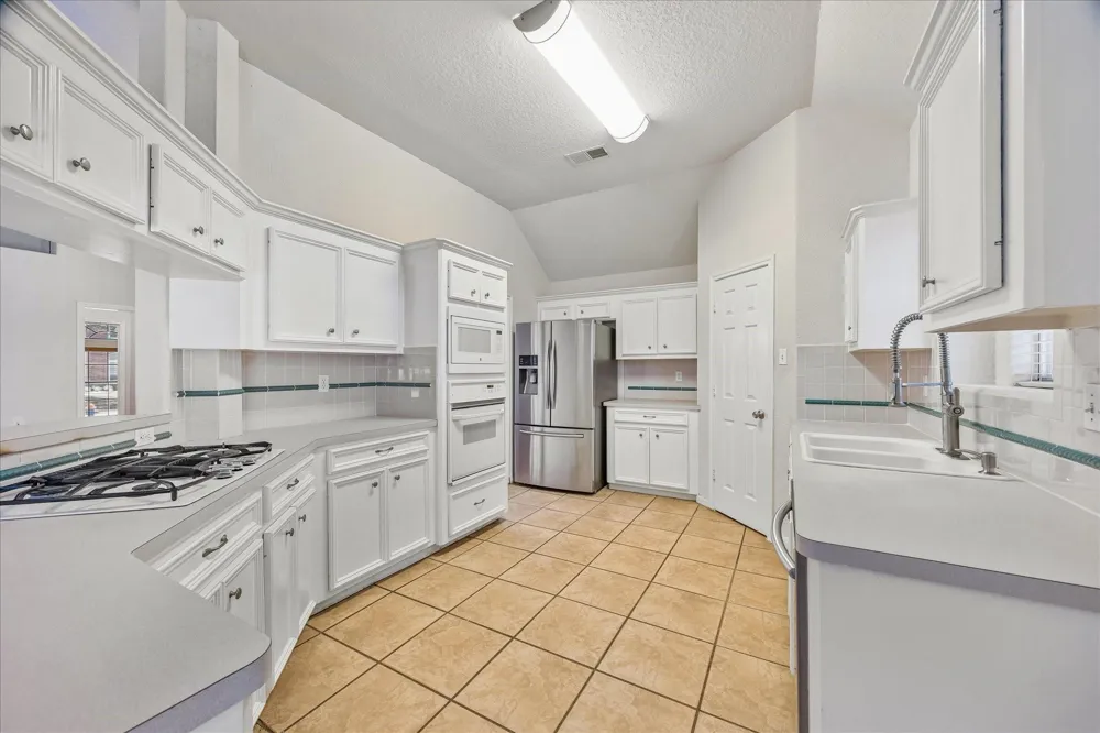 3419 Glastonbury Drive Pearland, TX 77581