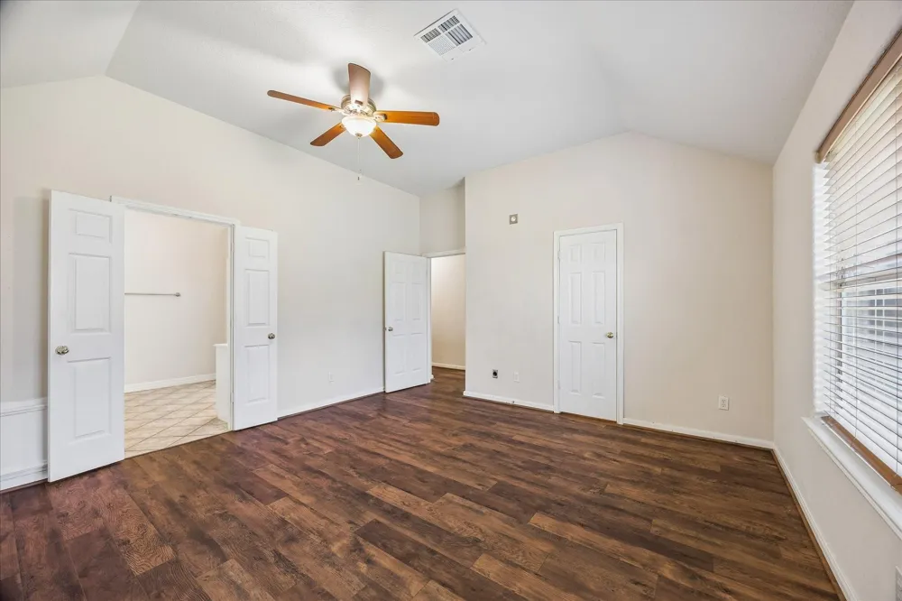 3419 Glastonbury Drive Pearland, TX 77581