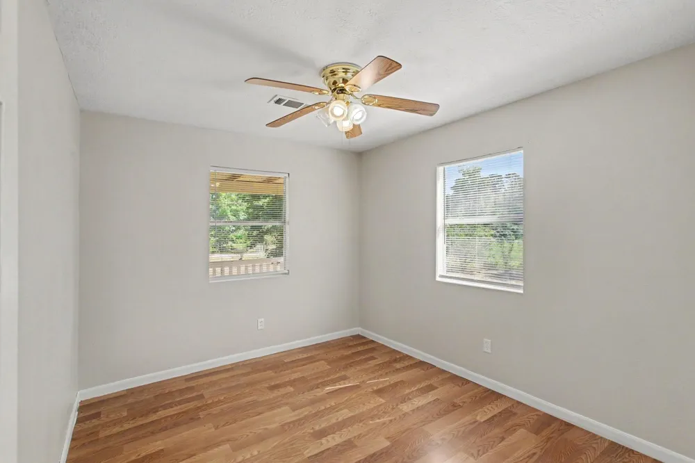31 Elendor Drive Cleveland, TX 77328