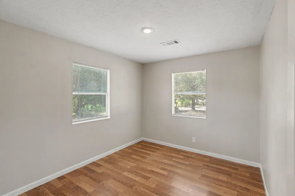 31 Elendor Drive Cleveland, TX 77328