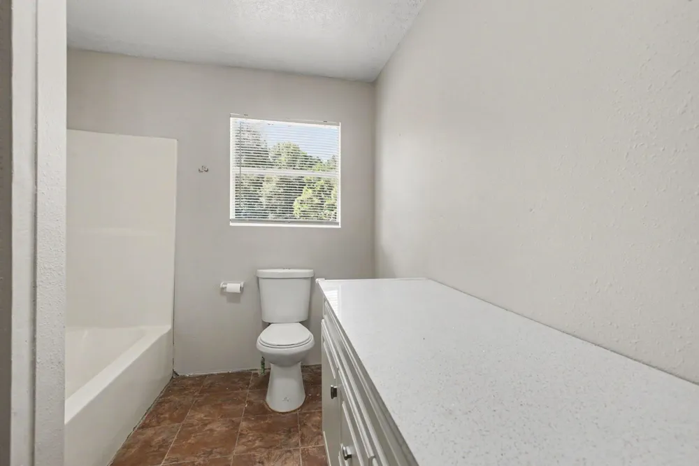 31 Elendor Drive Cleveland, TX 77328