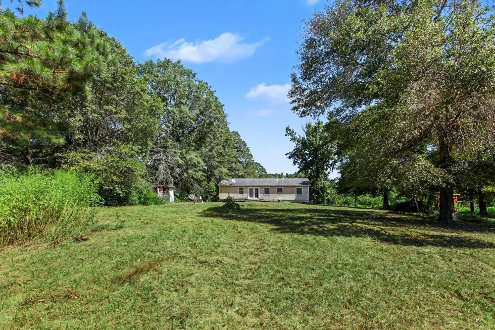 31 Elendor Drive Cleveland, TX 77328