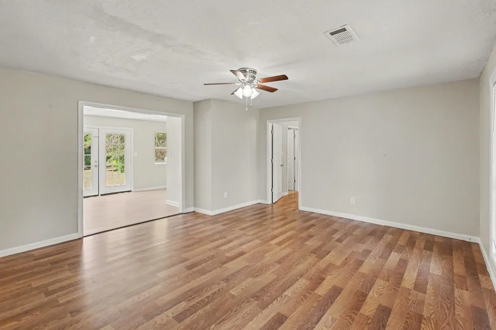 31 Elendor Drive Cleveland, TX 77328
