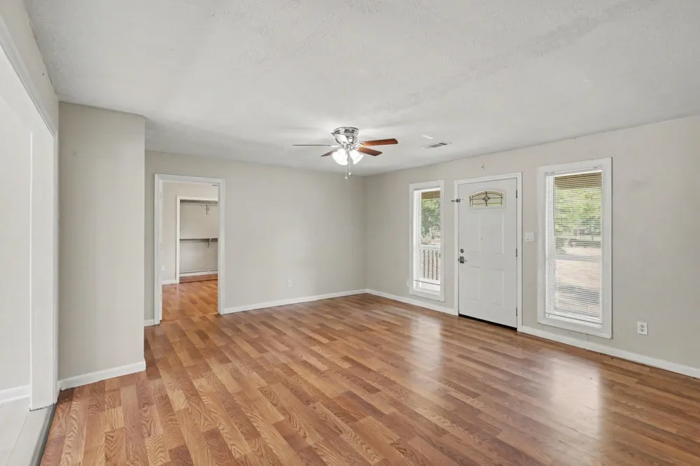 31 Elendor Drive Cleveland, TX 77328