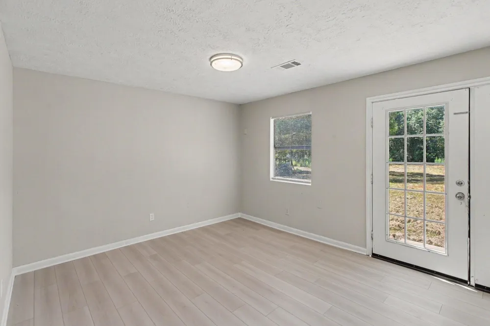 31 Elendor Drive Cleveland, TX 77328