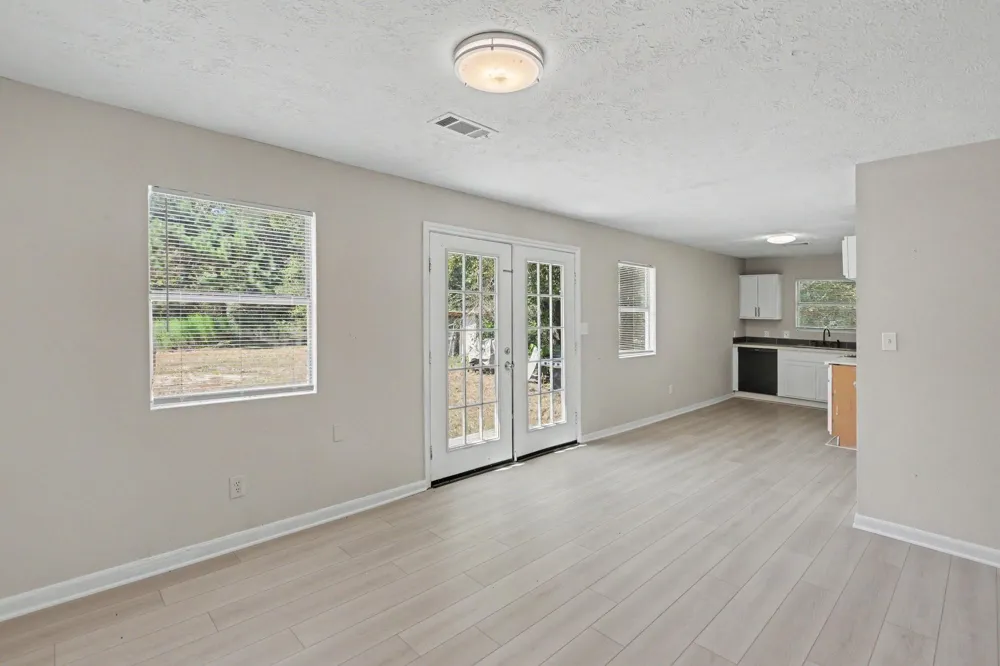 31 Elendor Drive Cleveland, TX 77328