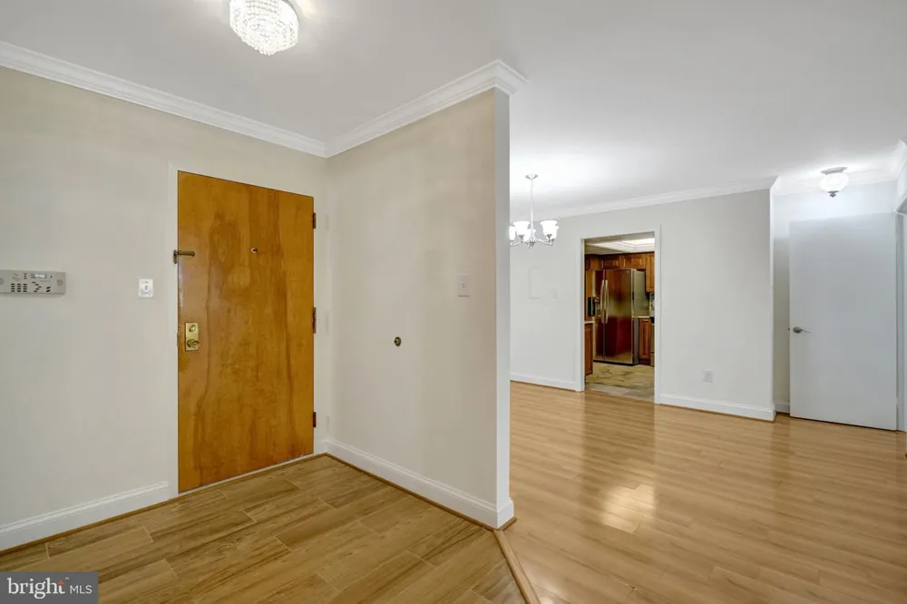1101 S ARLINGTON RIDGE ROAD #304 Arlington, VA 22202