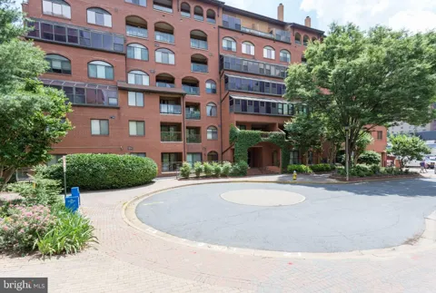1029 STUART STREET #202