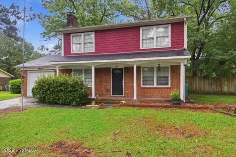 208 Greenbriar Drive