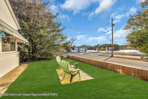 1708 Lake Drive