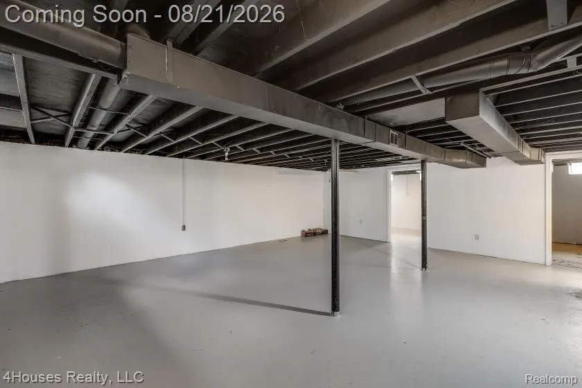 29039 Shirley Avenue Madison Heights City, MI 48071
