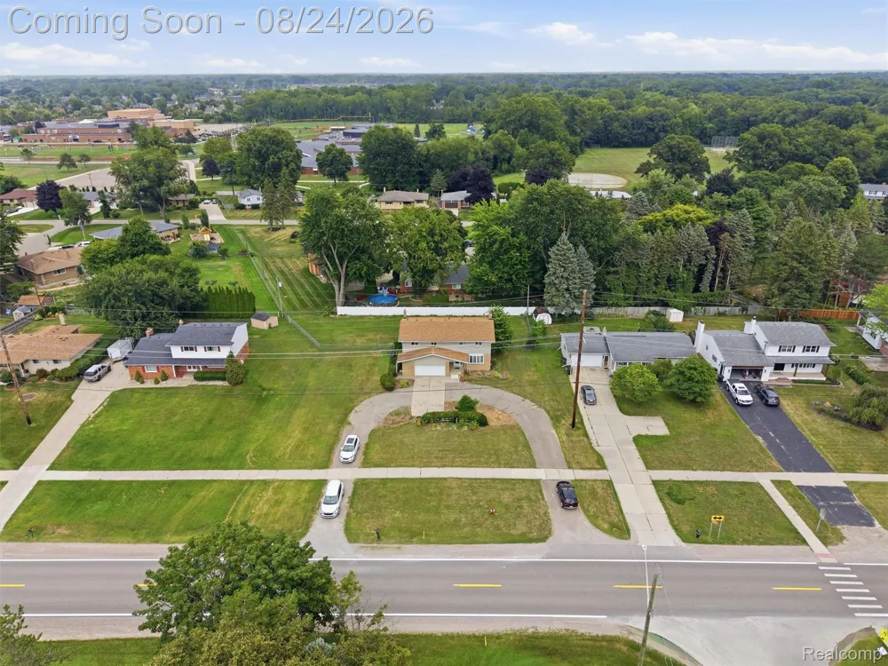 54266 Mound Road Shelby Charter Township, MI 48316