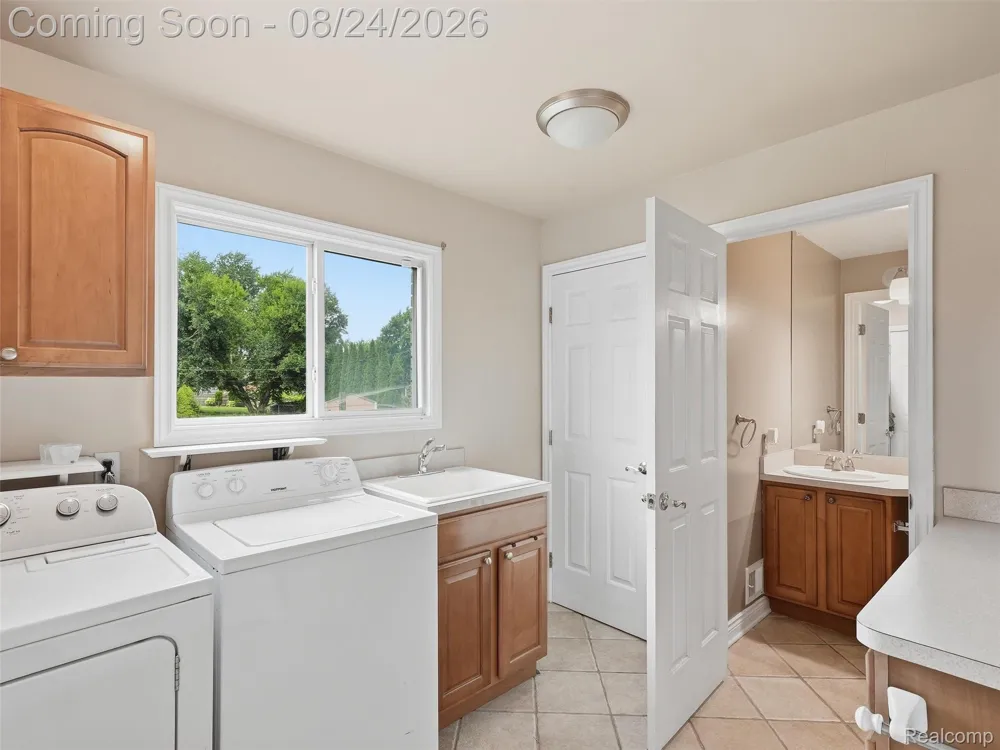 54266 Mound Road Shelby Charter Township, MI 48316