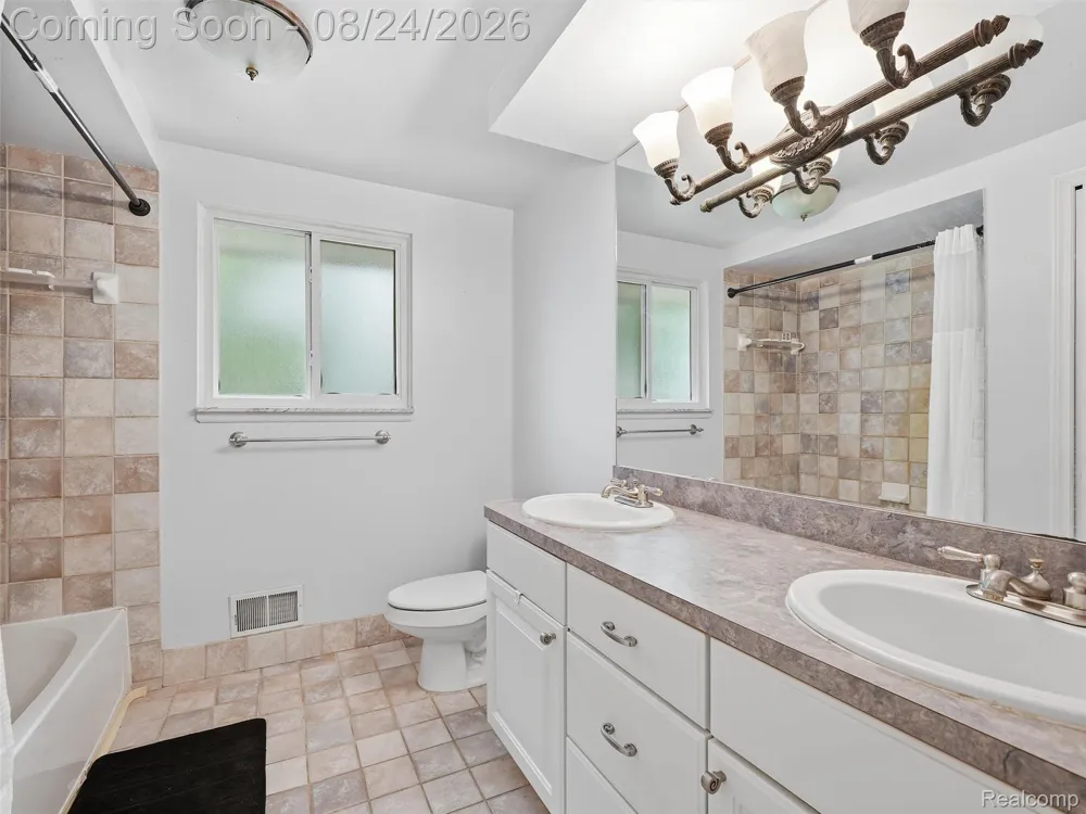 54266 Mound Road Shelby Charter Township, MI 48316