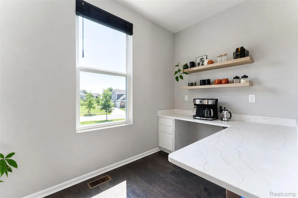 4146 Newgard Drive Orion Charter Township, MI 48359