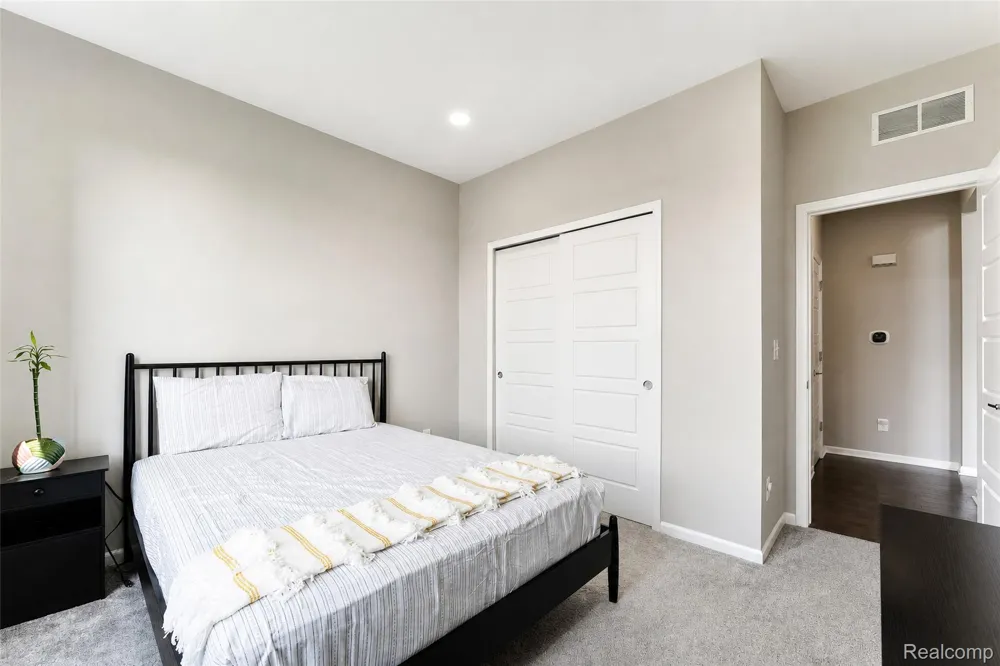 4146 Newgard Drive Orion Charter Township, MI 48359