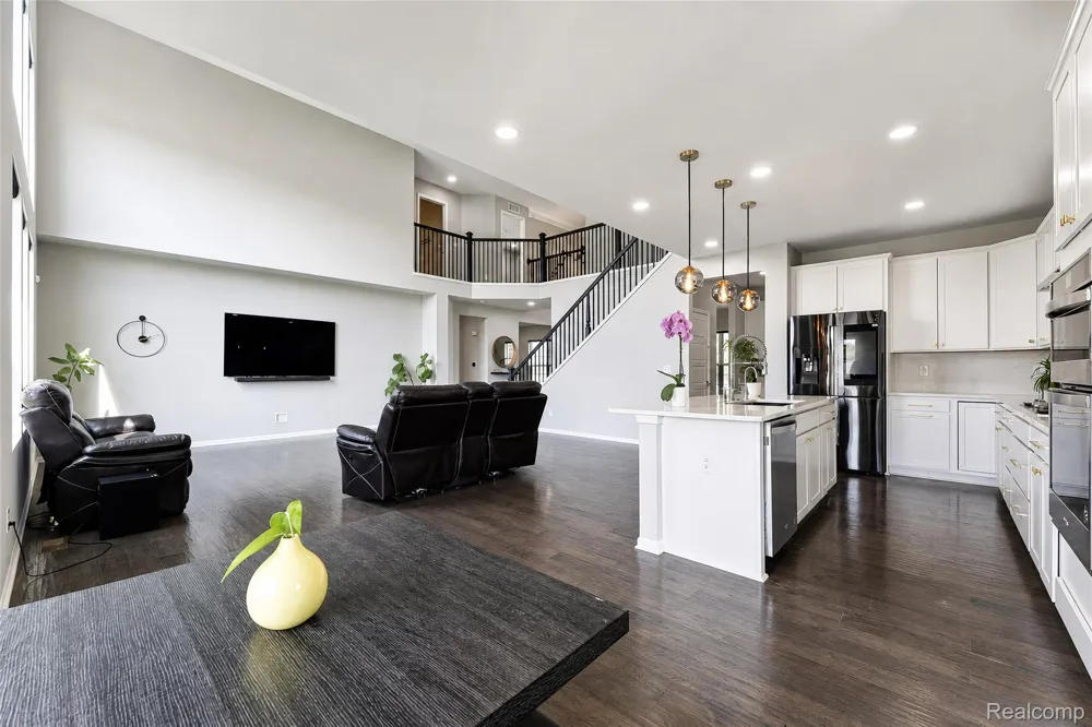 4146 Newgard Drive Orion Charter Township, MI 48359