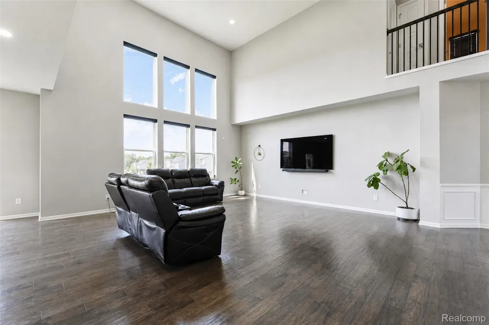 4146 Newgard Drive Orion Charter Township, MI 48359