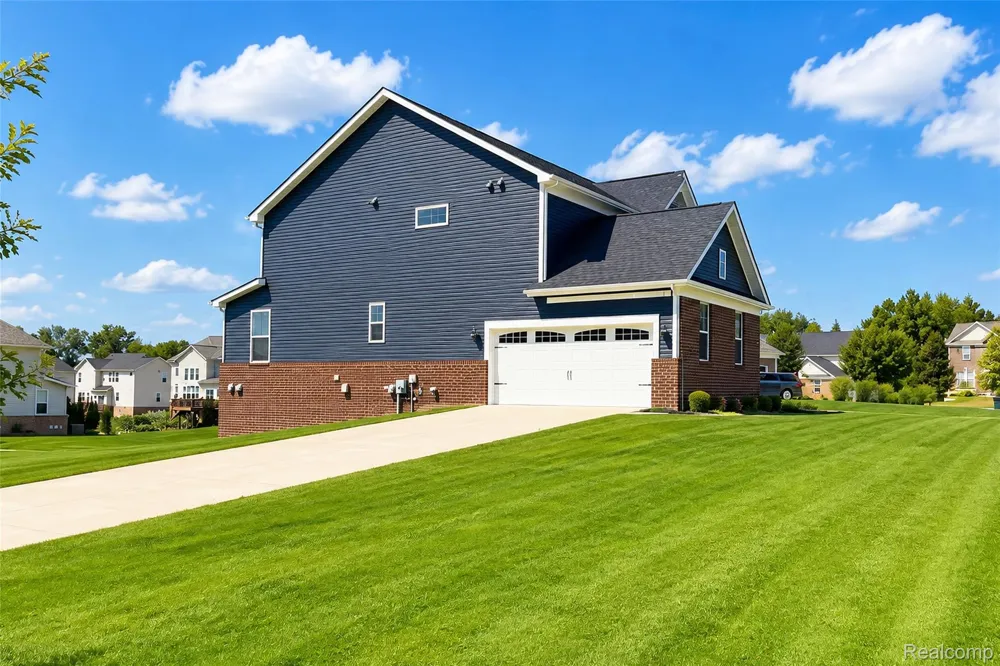 4146 Newgard Drive Orion Charter Township, MI 48359