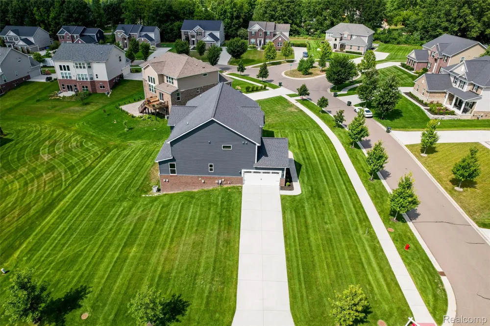 4146 Newgard Drive Orion Charter Township, MI 48359