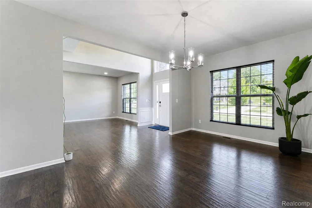 4146 Newgard Drive Orion Charter Township, MI 48359