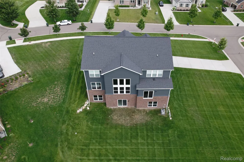 4146 Newgard Drive Orion Charter Township, MI 48359