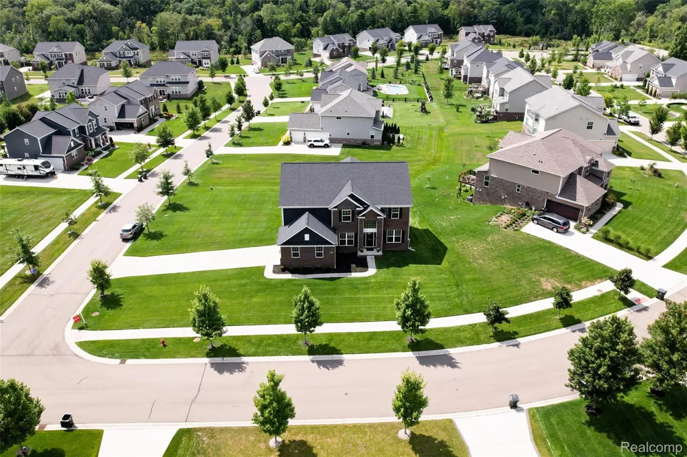 4146 Newgard Drive Orion Charter Township, MI 48359