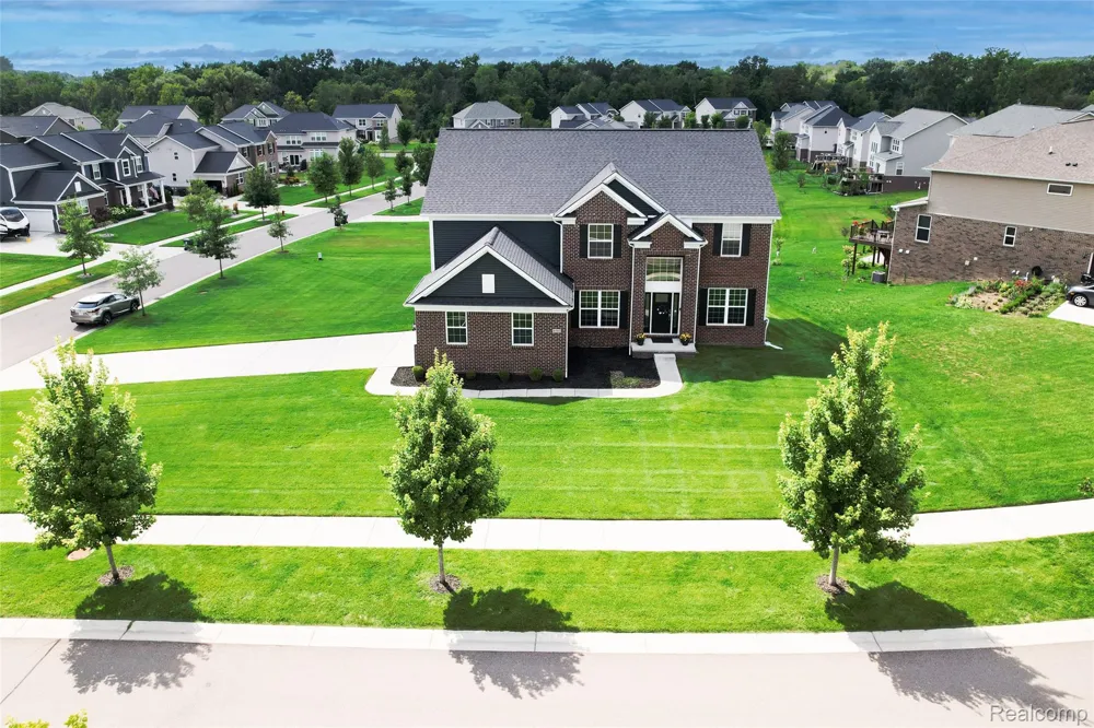 4146 Newgard Drive Orion Charter Township, MI 48359