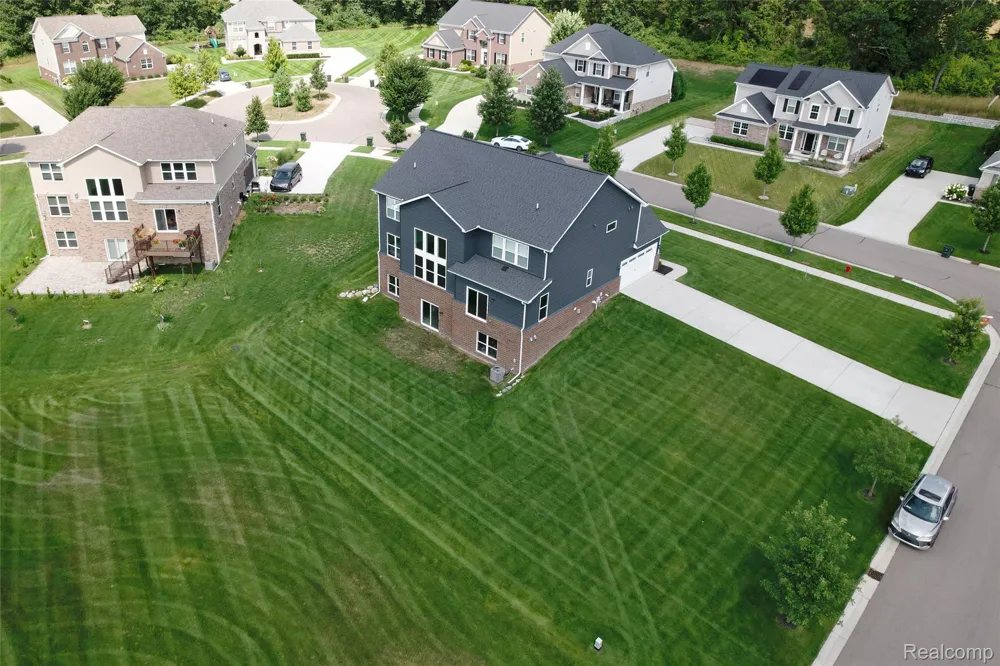 4146 Newgard Drive Orion Charter Township, MI 48359