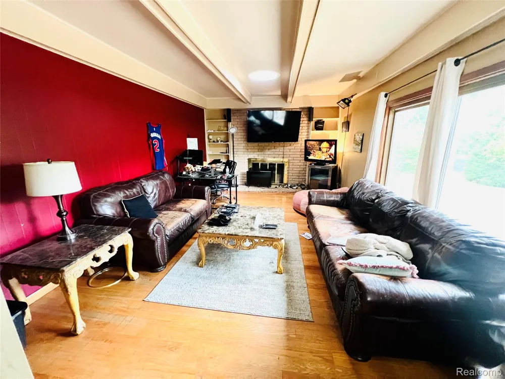 38138 Southfarm Court Farmington Hills City, MI 48167