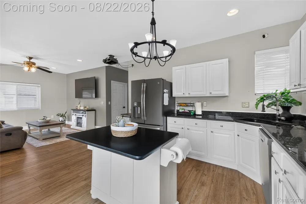 24345 Mary Street Taylor City, MI 48180