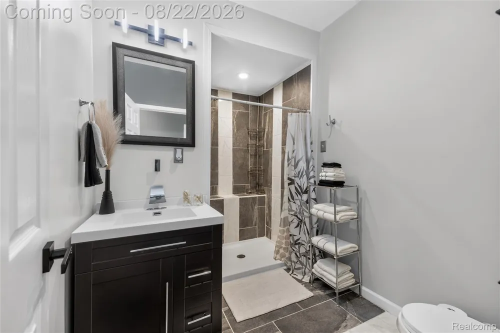 24345 Mary Street Taylor City, MI 48180