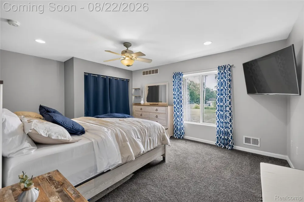 24345 Mary Street Taylor City, MI 48180