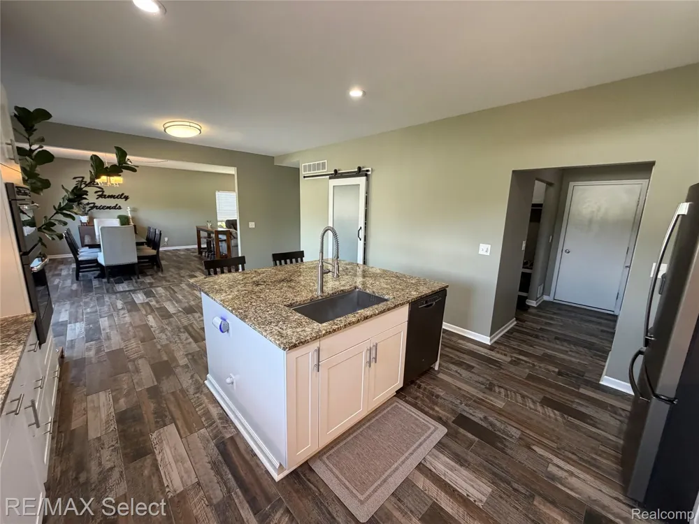 452 Lydia Lane Linden City, MI 48451