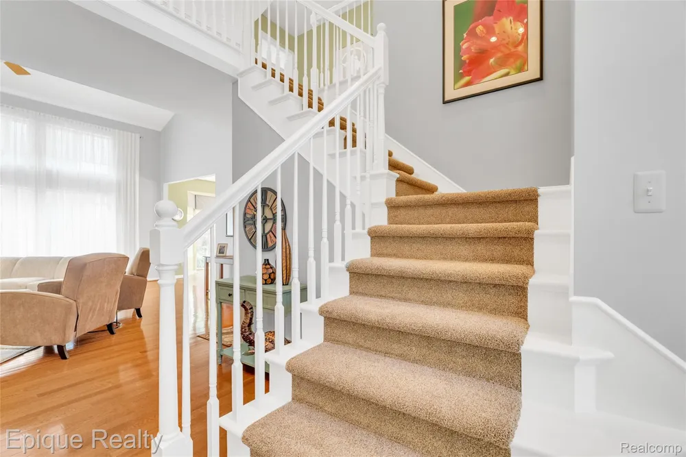 819 Pineridge Avenue Oxford Charter Township, MI 48371