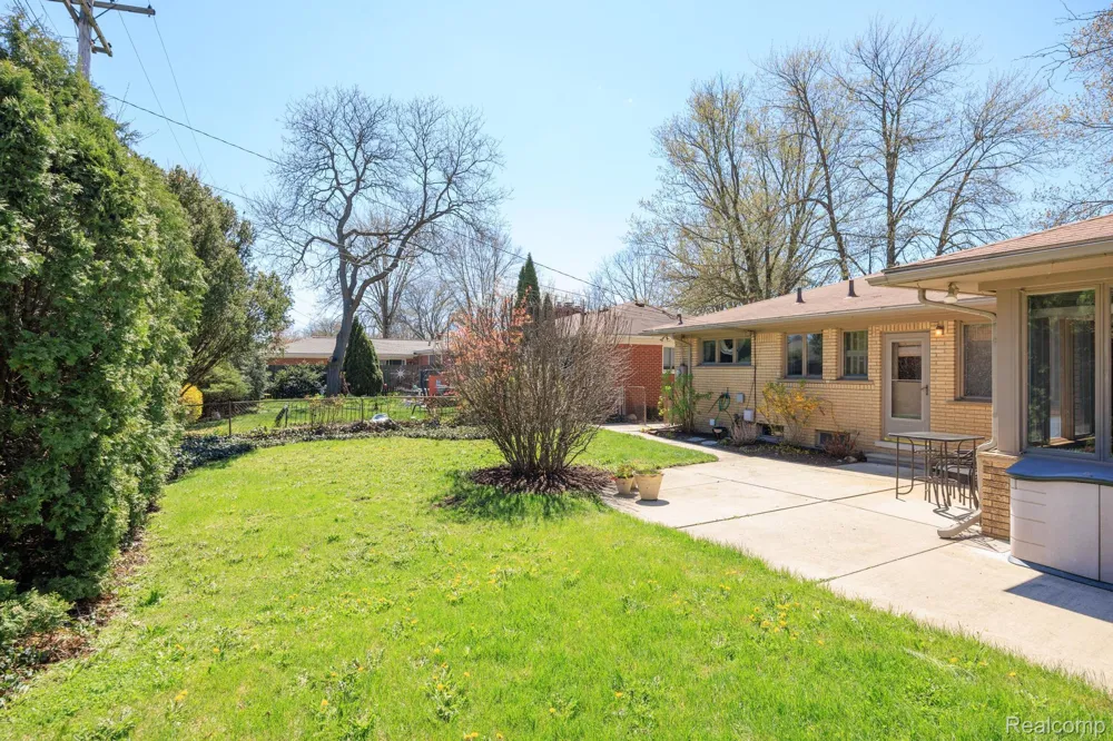 30712 Champine Street St Clair Shores City, MI 48082