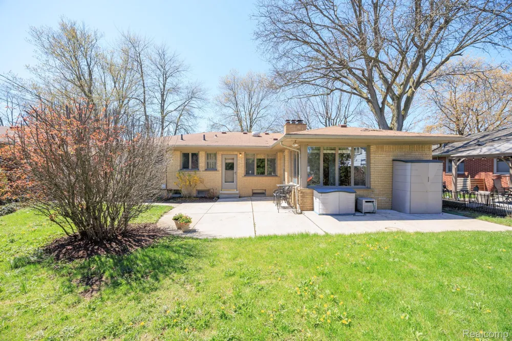 30712 Champine Street St Clair Shores City, MI 48082
