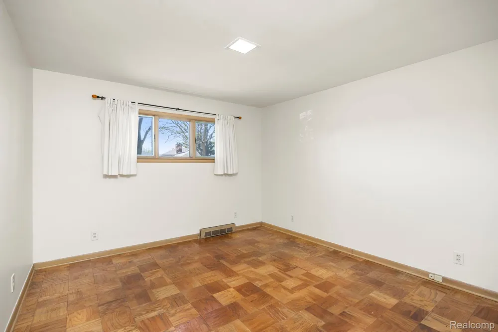 30712 Champine Street St Clair Shores City, MI 48082