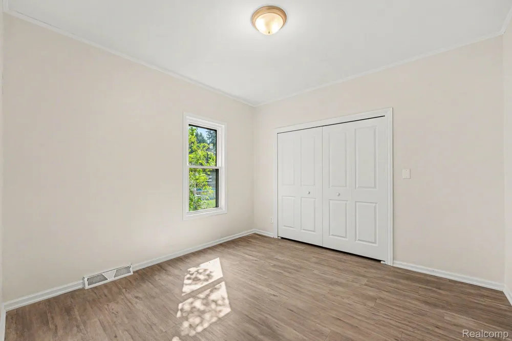 20834 Ardmore Park Drive St Clair Shores City, MI 48081