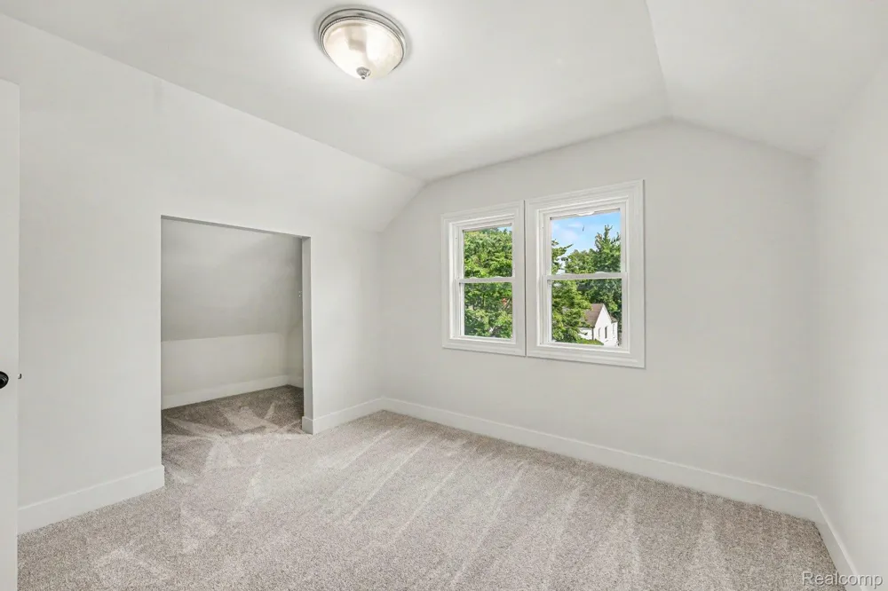 20834 Ardmore Park Drive St Clair Shores City, MI 48081