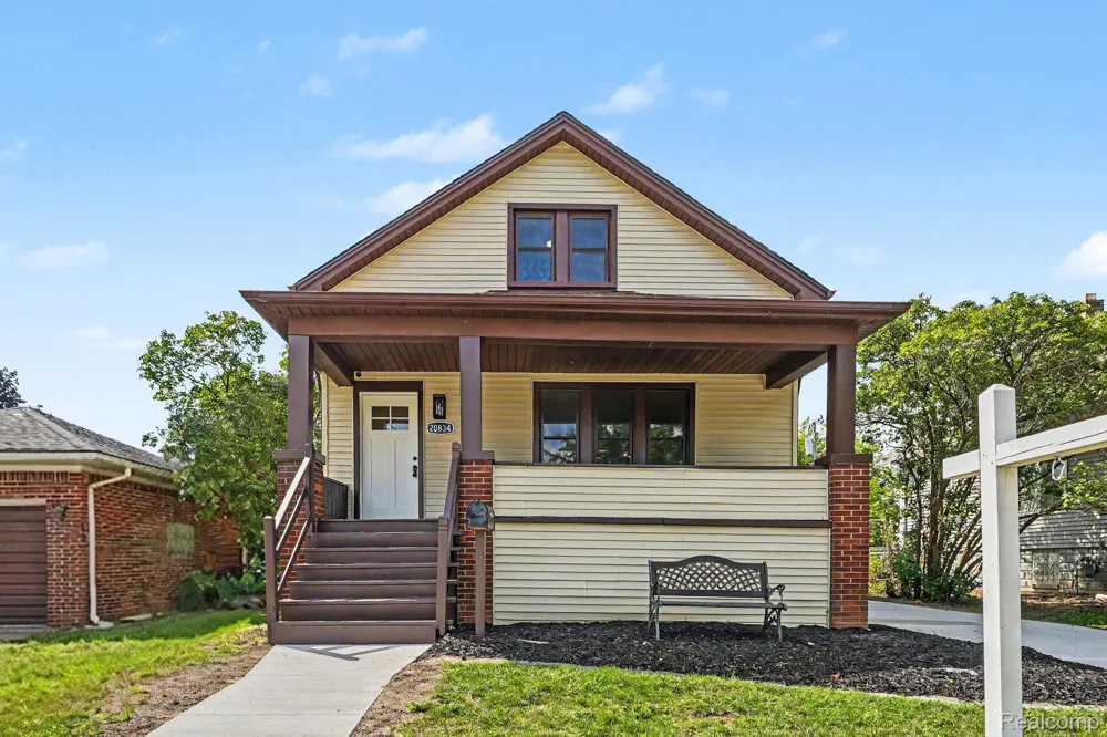 20834 Ardmore Park Drive St Clair Shores City, MI 48081
