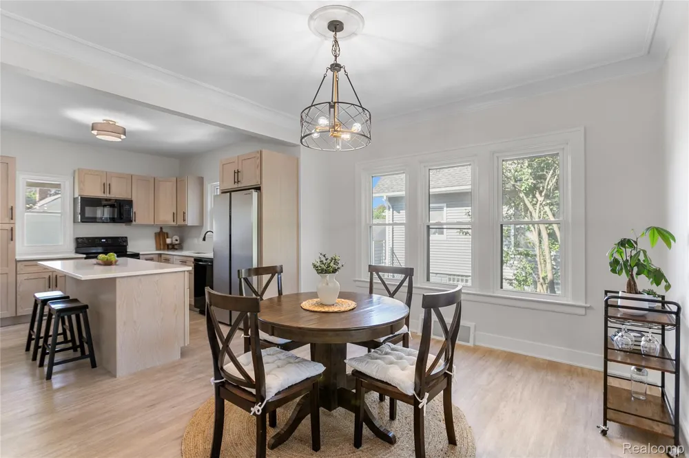 20834 Ardmore Park Drive St Clair Shores City, MI 48081