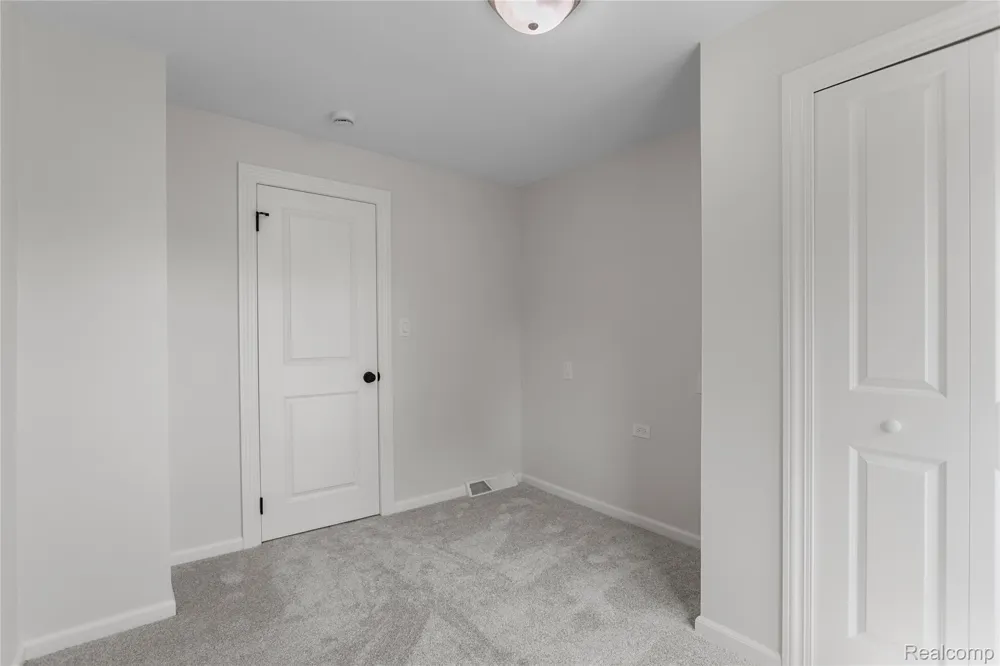 20834 Ardmore Park Drive St Clair Shores City, MI 48081