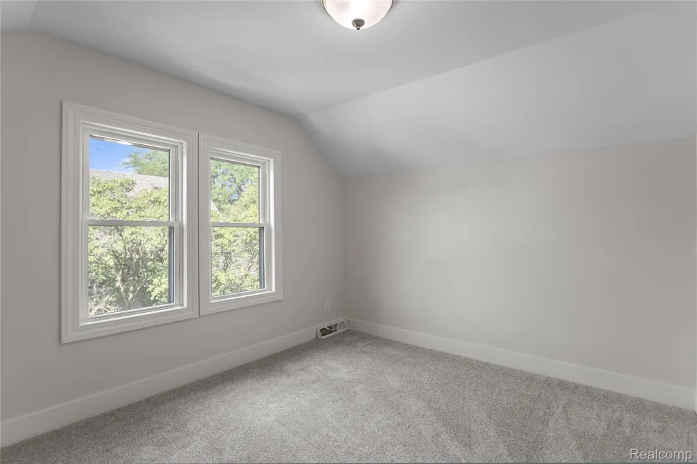 20834 Ardmore Park Drive St Clair Shores City, MI 48081