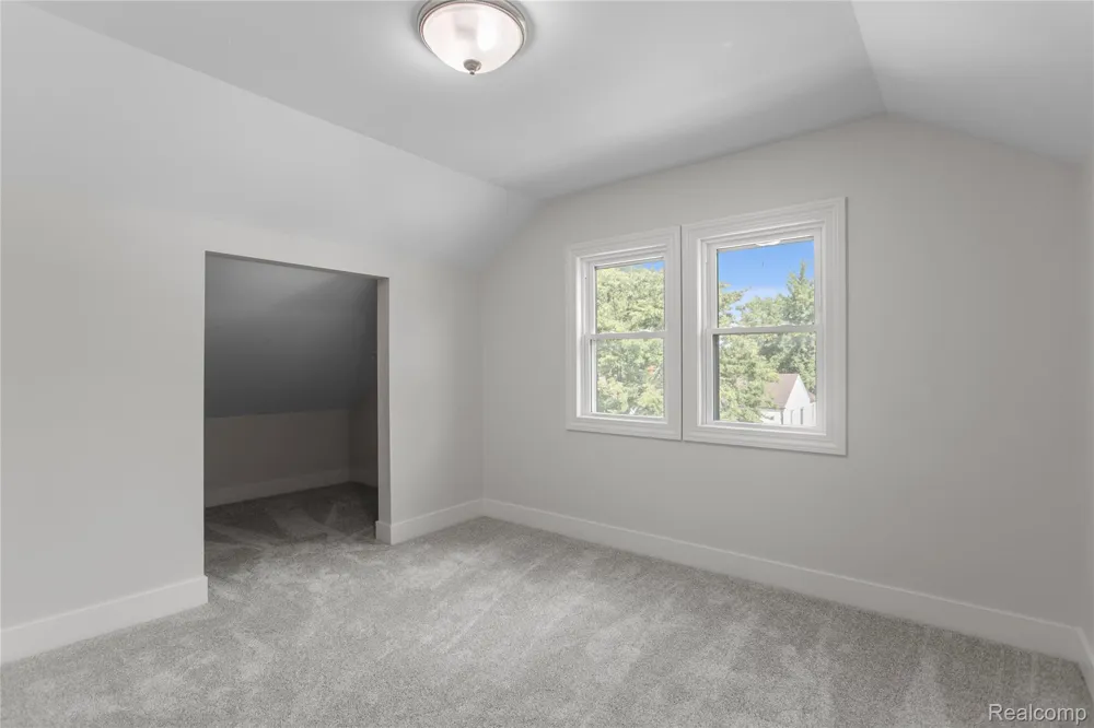 20834 Ardmore Park Drive St Clair Shores City, MI 48081