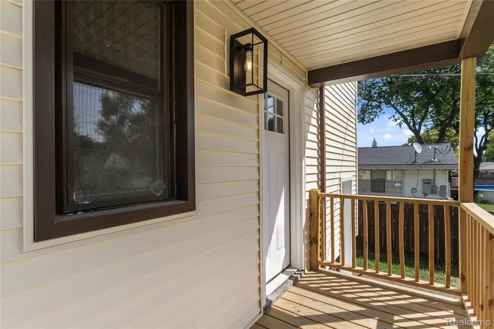 20834 Ardmore Park Drive St Clair Shores City, MI 48081