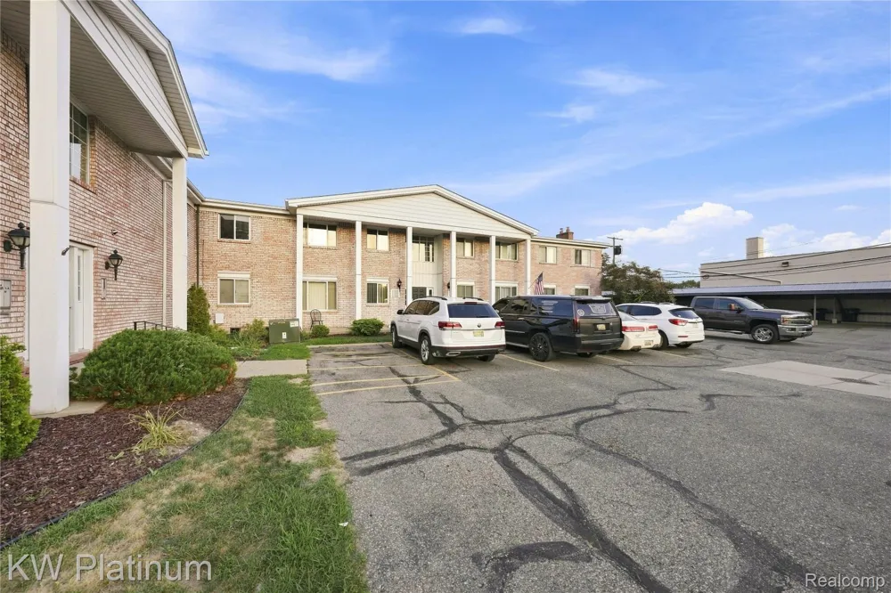 21542 Saint Gertrude Street #6 St Clair Shores City, MI 48081
