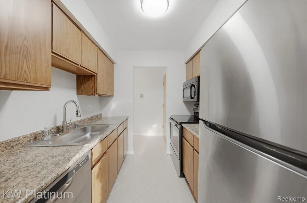 21542 Saint Gertrude Street #6 St Clair Shores City, MI 48081