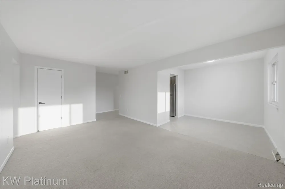 21542 Saint Gertrude Street #6 St Clair Shores City, MI 48081