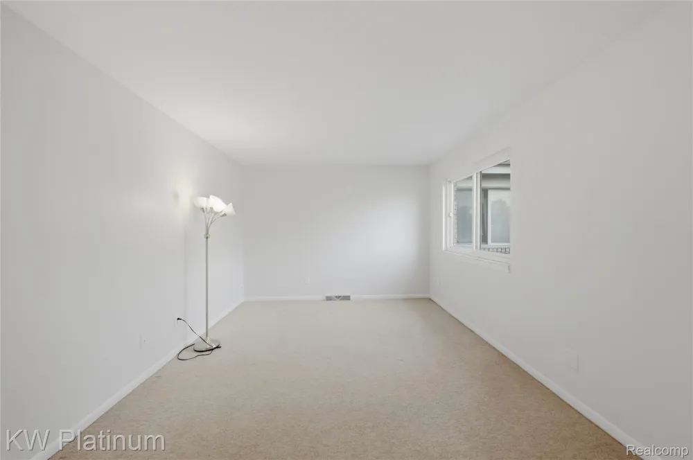 21542 Saint Gertrude Street #6 St Clair Shores City, MI 48081